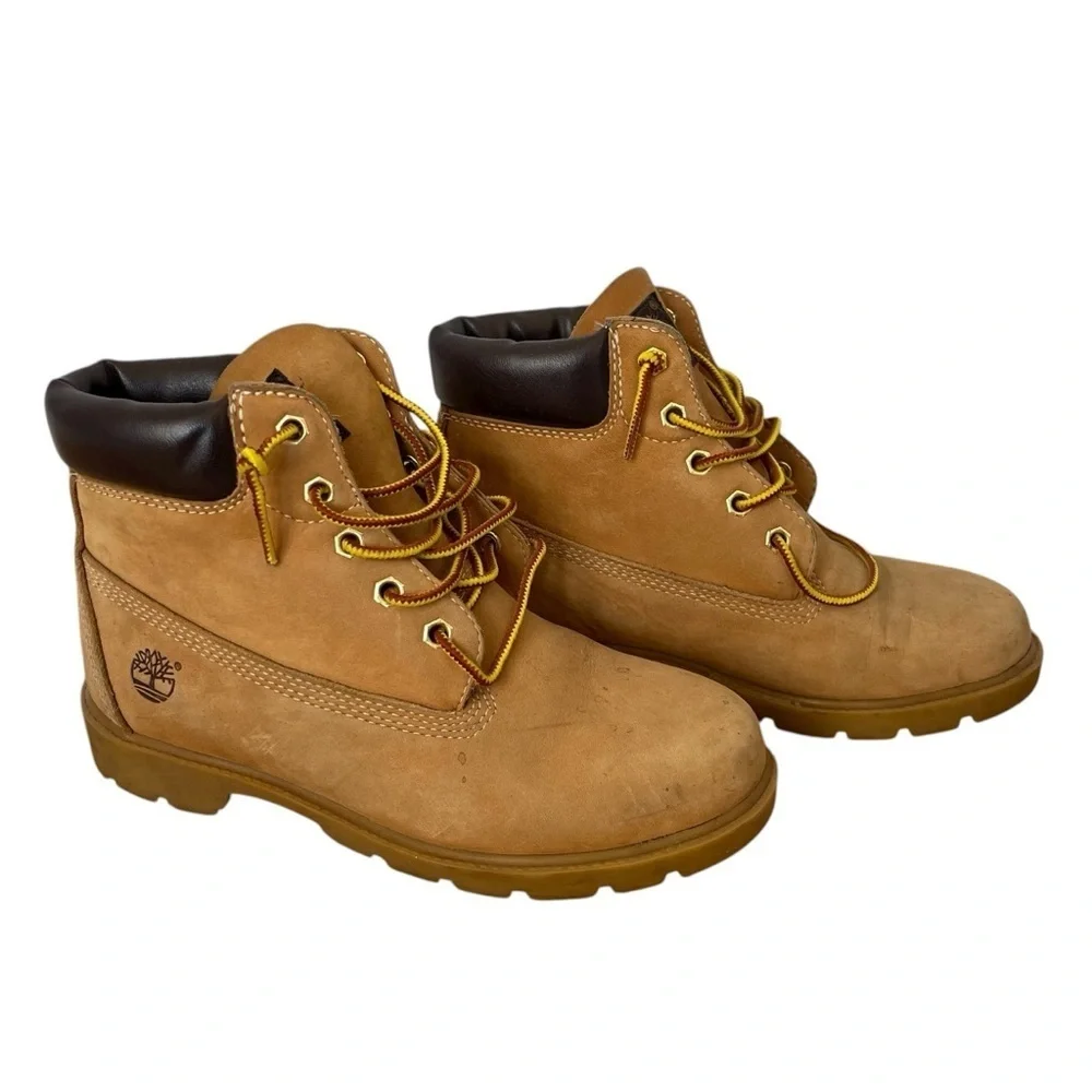 Timberland Kids Tan and Brown Boots Vintage 90’s Leather